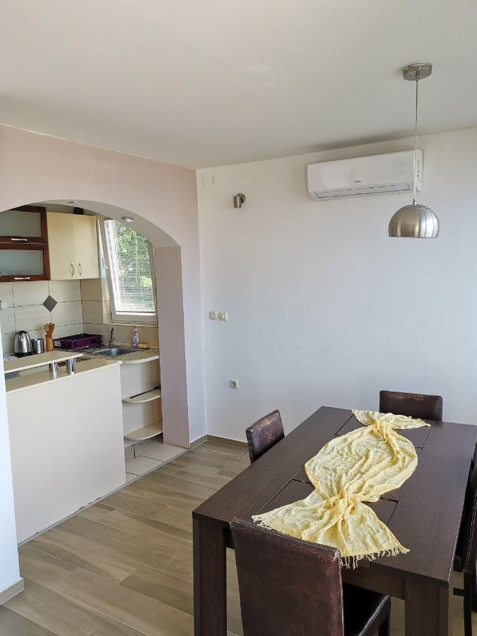 Lake View Apartment Ohrid Esterno foto