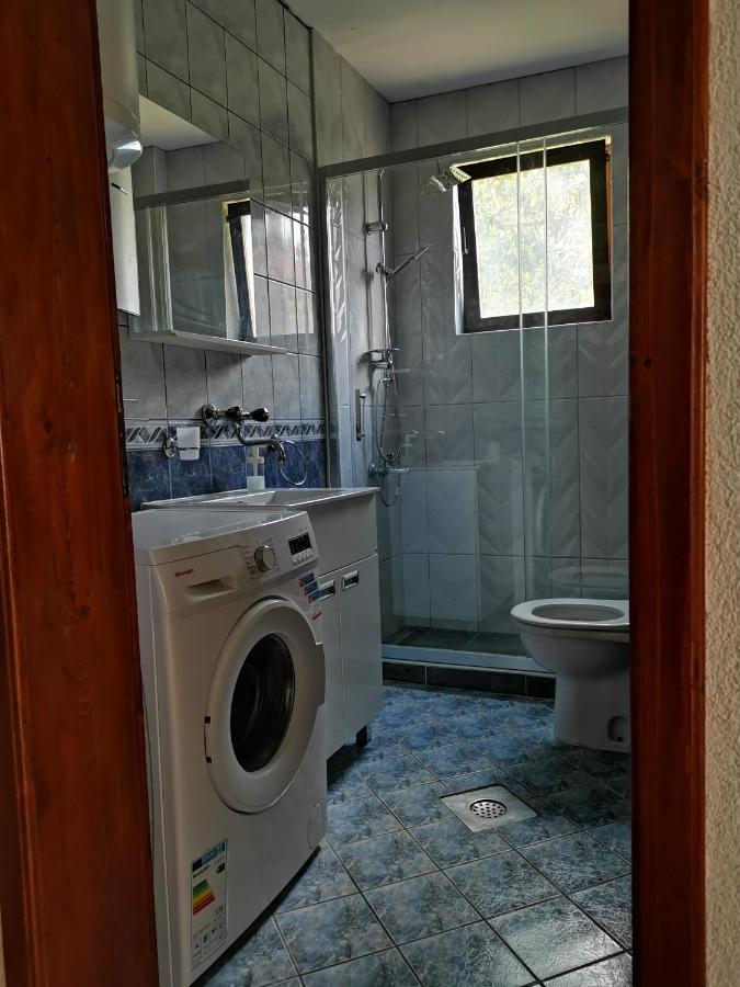 Lake View Apartment Ohrid Esterno foto