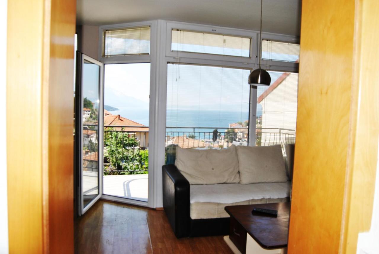 Lake View Apartment Ohrid Esterno foto