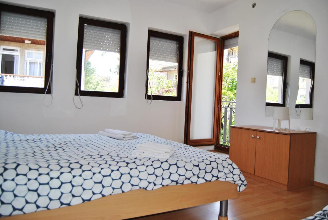 Lake View Apartment Ohrid Esterno foto