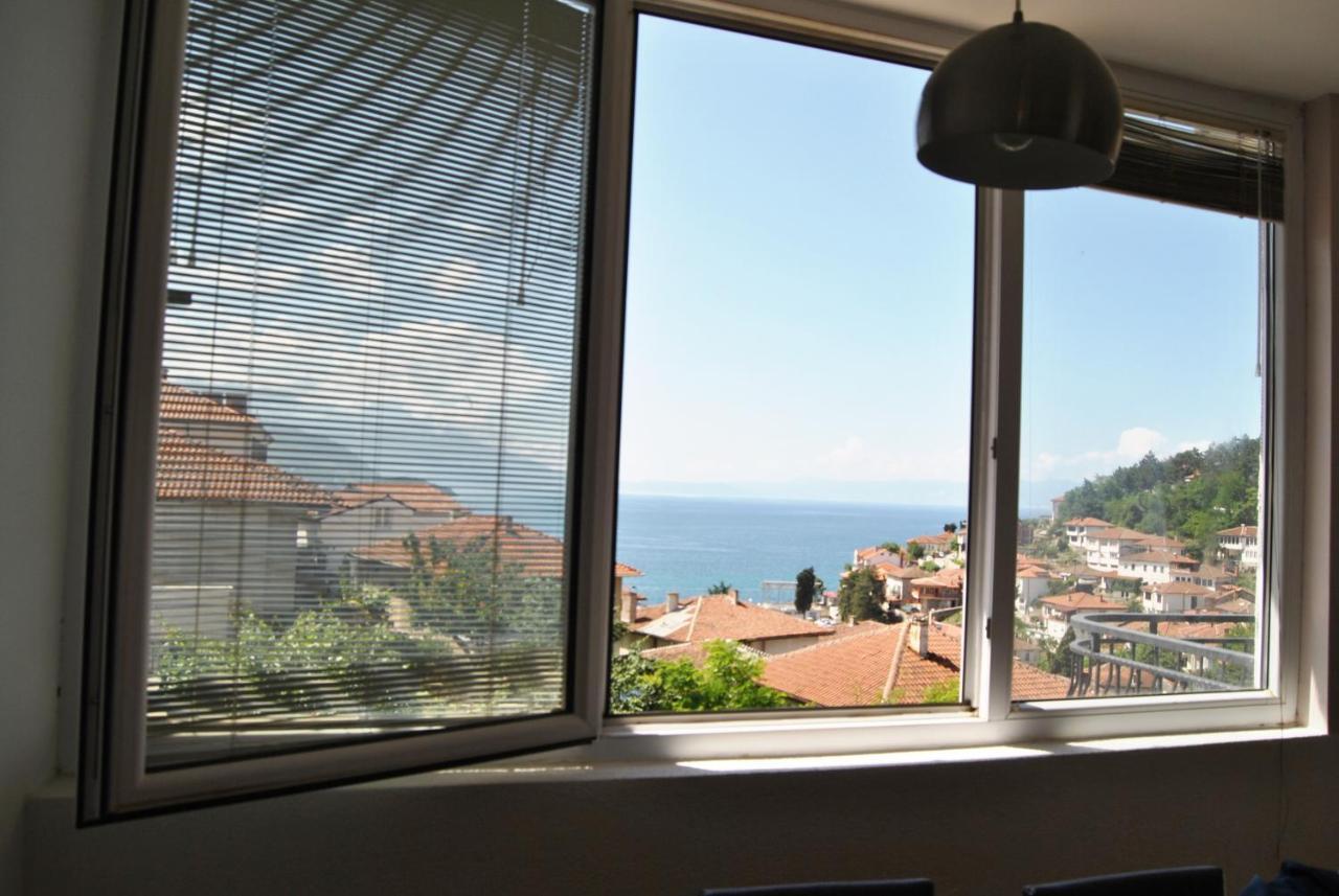Lake View Apartment Ohrid Esterno foto